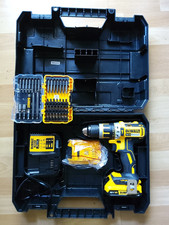 Akkuschrauber + Ladegerät + 2x Akkus+Koffer+Aufsätze DEWALT DCD795D2 wie NEU NEW