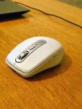 Logitech MX ANYWHERE 3S Verkabelte Maus - Hellgrau