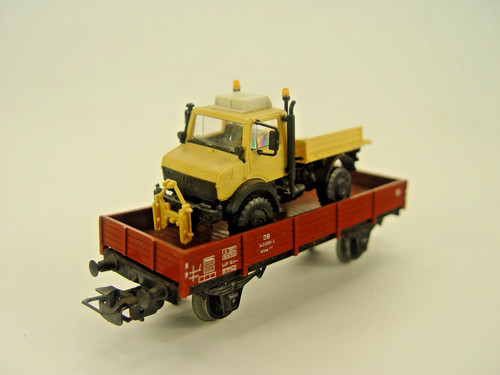 Niederbordwagen mit zwei
