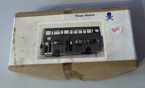Pirate models w metrobus - pirate,