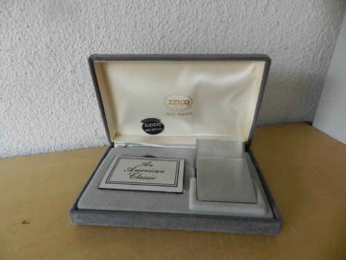 Vintage zippo american - vintage,