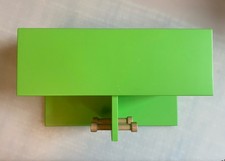 Jako-O grüne Kindergarderobe mit 4 Haken aus Naturbuchenholz 35 x 25 x 19 cm