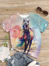 Cooles Pferd gegen Himmel