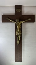 Großes Holzkruzifix mit
