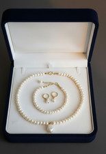 Handgefertigtes Perlen