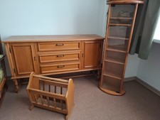 Kommode, CD Turm , Zeitungsständet