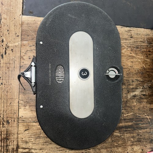 Arriflex 16m film magazine - 16m,