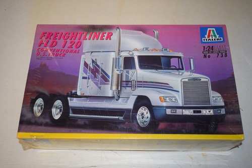 Italeri 738 freightliner - italeri,