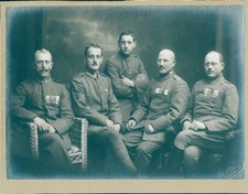 Foto Deutsche Soldaten in Uniform, Orden, Abzeichen, Gruppenbild,... - 10649019