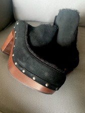 UGG Clogs Lammfell Neu Schwarz