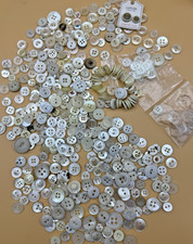 Knöpfe Konvolut ca.170 g