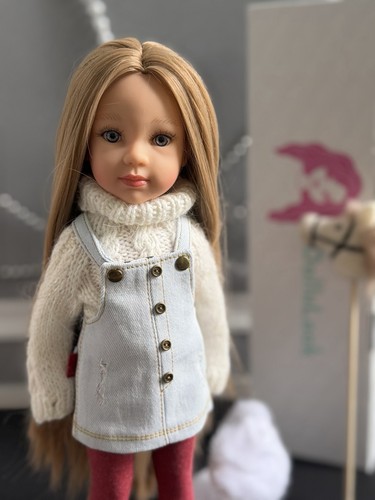 Schöne spielpuppe fashionista - schöne,