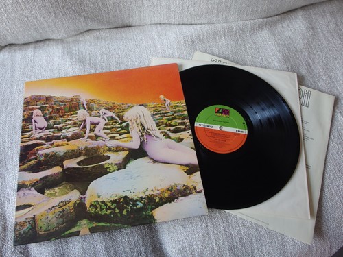 Led zeppelin houses of - houses,