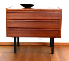 1  kleine Kommode dänish 60s Mini-Sideboard Teak 3 Schubladen danish design