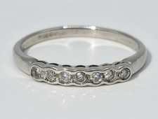 Ewigkeitsring 9 kt Weißgold