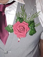 Ansteckblume * Boutonniere * Abschlussball *rot Rose * Blumenanstecker Bräutigam