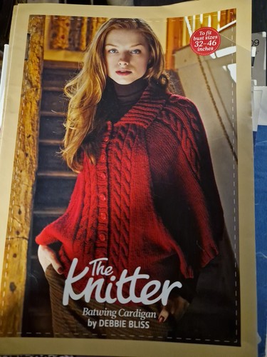 The knitter fledermaus - knitter,