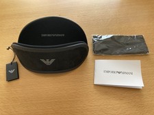 Emporio Armani: Brillenetui -