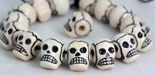 Totenkopf perlen glasierter - totenkopf, perlen,