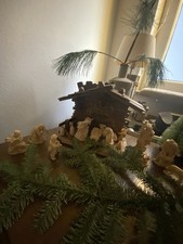 Krippe, Echtholz. Natur. Jede