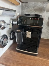 PHILIPS EP5543/90 Serie 5500 LatteGo 19 Kaffeespezialitäten Kaffeevollautomat