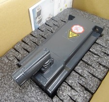 BECKHOFF AM8032-0D20-0000 -NEW- SERVOMOTOR 2,38 Nm; 3000rpm; 0,72kW