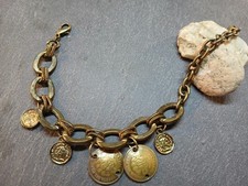Kupferfarbenes Armband mit Münzen aus upgecycelten Schmuckstücken