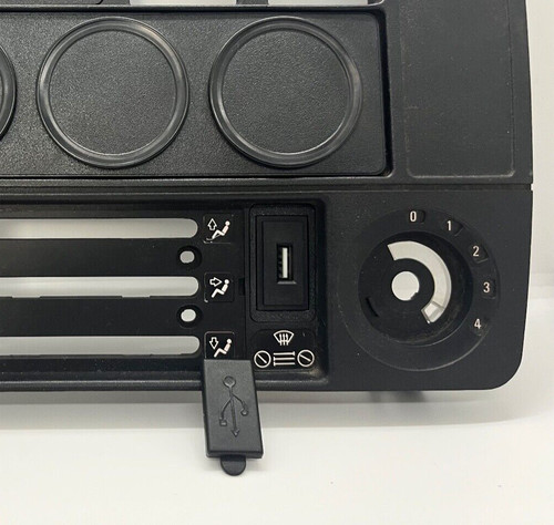 Bmw e30 usb port - m3,