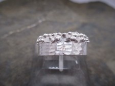 Kunst Ring Band gehämmert Pünktchen 925 Sterlingsilber hell Rg 61/21 ADK 8 mm