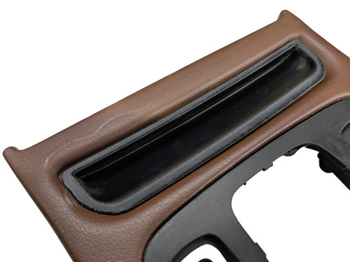 Ablage mittelkonsole vorn - in,