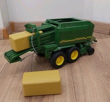 BRUDER John Deere Großballenpresse