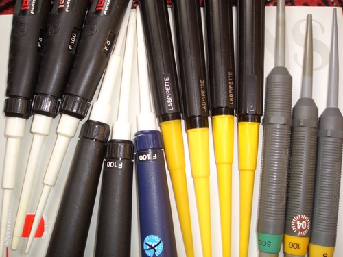 Mikroliterpipetten - ,