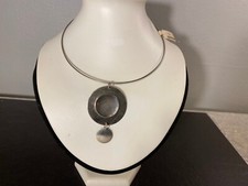 Sängerform 70er Design Mode Schmuck Sammlung , Auflösung Vintage Hippie  Ära