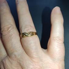 Goldring mit Brilliantsplitter. 8 Karat Gr. 17