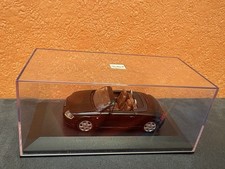 Audi TT Roadster Cabrio 8n 1:43 Modellauto MINICHAMPS Schwarz in Vitrine