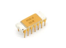 Analog Devices AD521JD Precision Instrumentation Amplifier 14-Pin Vintage Chip