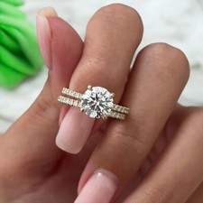 Ehering Set Ring 1,25 Karat Runder Lab Grown Diamant IGI GIA 18 Karat Gelbgold