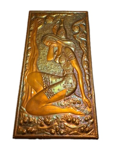 Wandrelief frau mit - wandrelief,