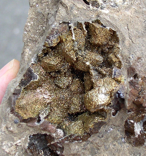Pyrit auf calcit tagebau - calcit,