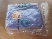 Tupperware  Eiszeit Behälter   als Schlüsselanhänger  kann geöffnet werden