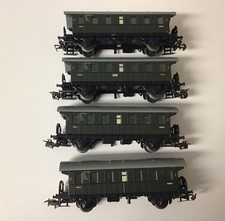 Märklin H0 4 x Blechwagen Donnerbüchsen Personenwagen 2.Kl. ohne OVP für Bastler