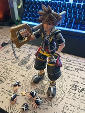 Play Arts Kai Sora Kingdom