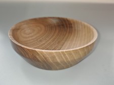 Schale aus Walnussholz