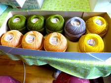 9 x 50g MEZ "Rot-Tulpe" Baumwoll- Strick- und Häkelgarn, bunt, Konvolut 1