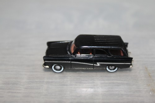 Brekina ford taunus kombi - m,