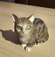 Country Artists Katze, Brown Tabby - Patience