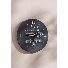 Wanduhr Ginkgo Naturschiefer mit Ginkgoblättern in weißer Kreide-Optik Ø 30 cm