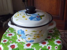 Kochtopf  emailliert, Topf mit Deckel Weiß/Blau Blumen 2L, D ca. 21 cm Top