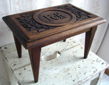 Frankreich antiker Hocker Schemel Fußbank Tischform Holz Schnitzerei FCK um 1870