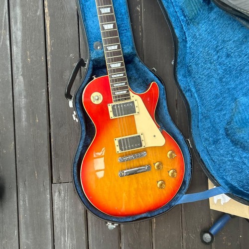 Aria pro 400 e gitarre - aria,
